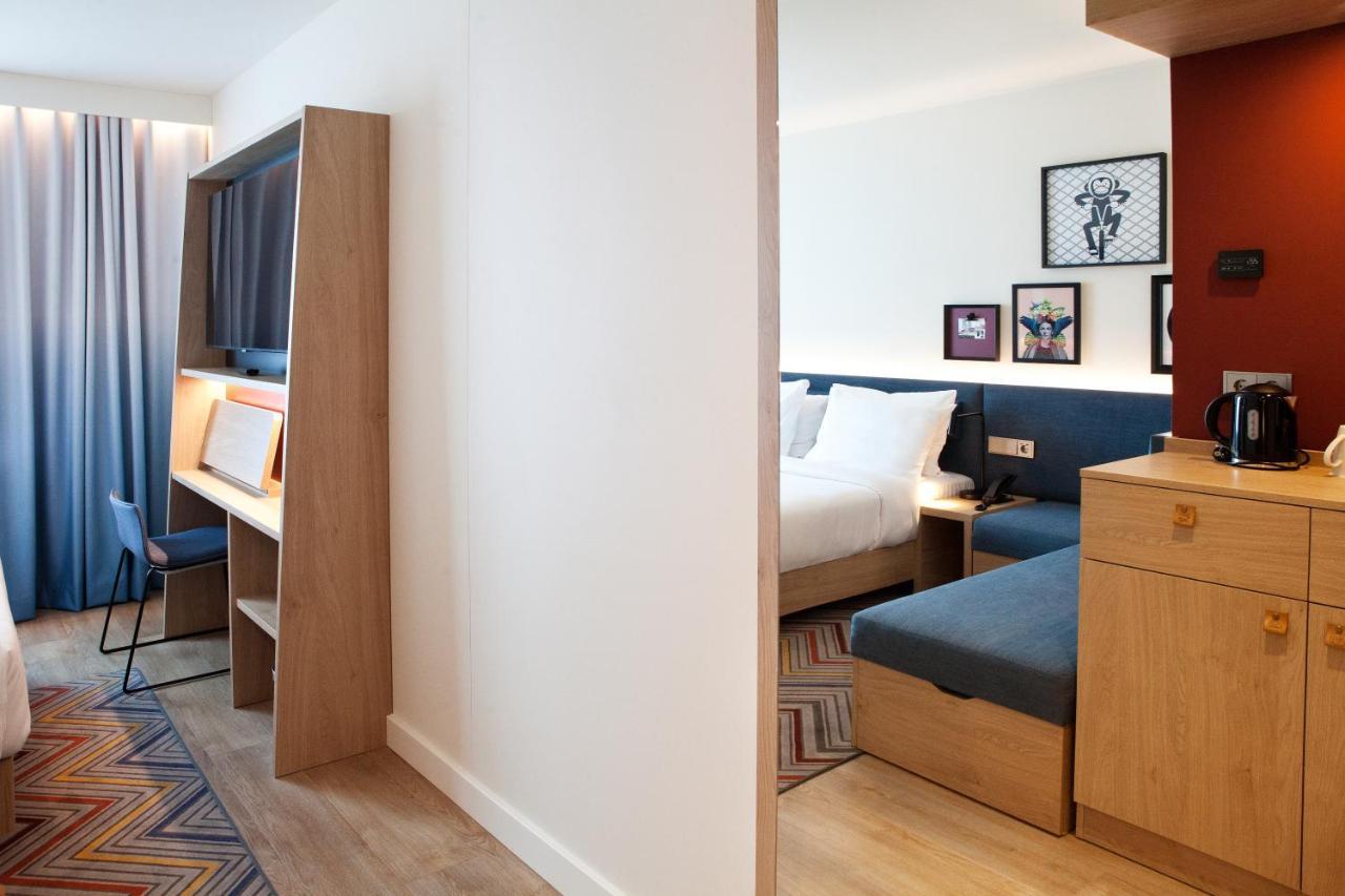 Hampton By Hilton Regensburg Hotel Exterior foto