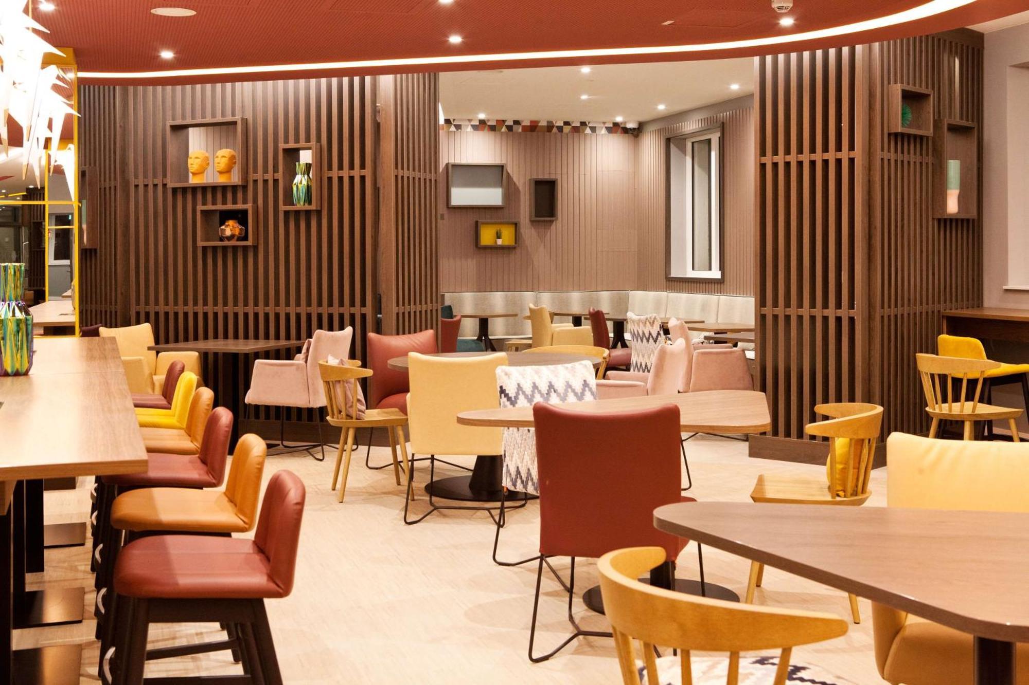 Hampton By Hilton Regensburg Hotel Exterior foto