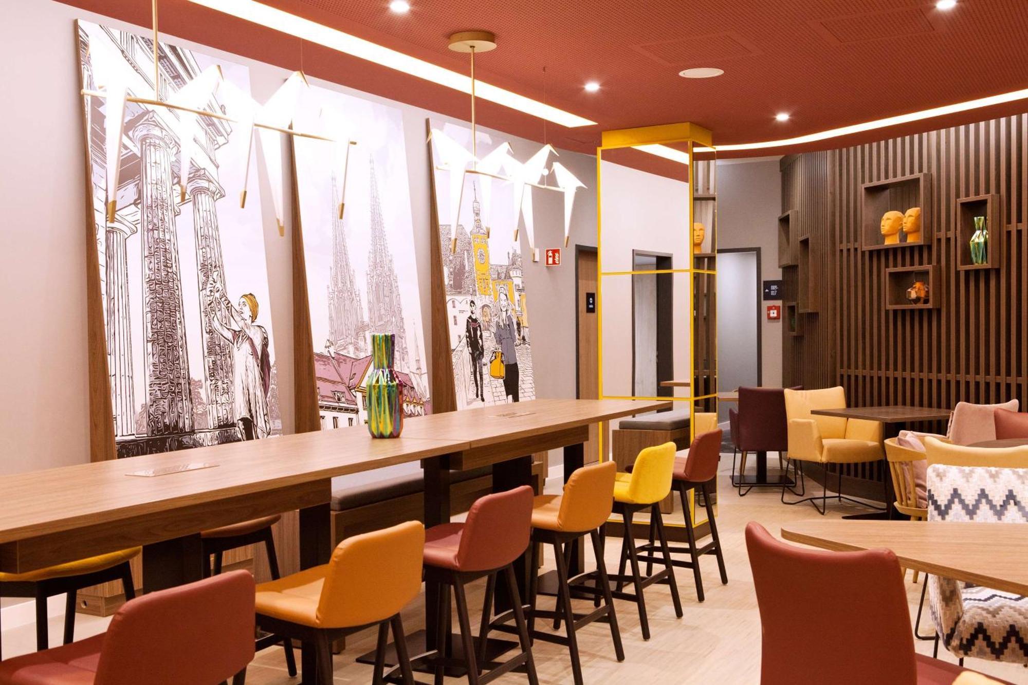 Hampton By Hilton Regensburg Hotel Exterior foto