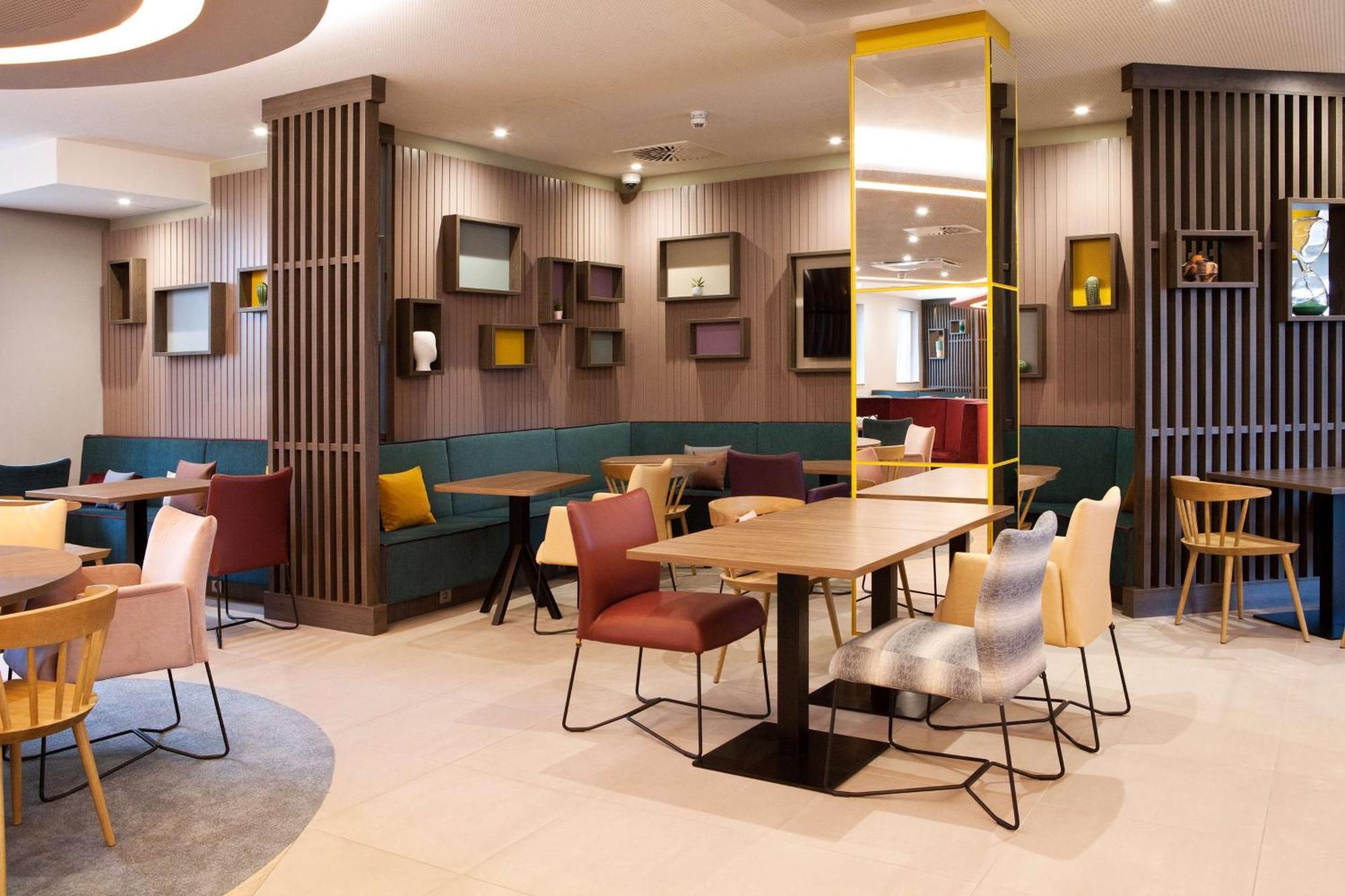 Hampton By Hilton Regensburg Hotel Exterior foto